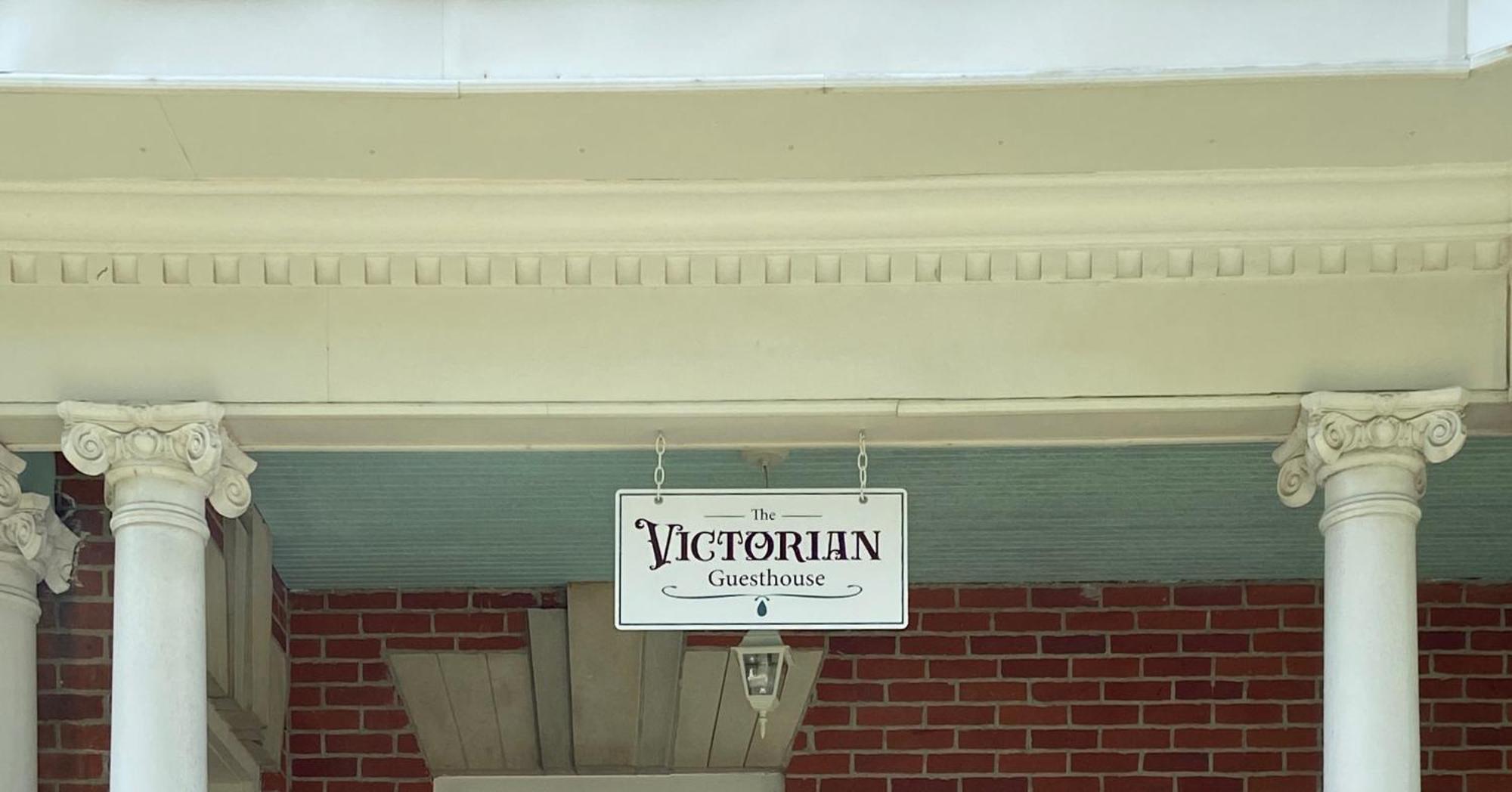 The Victorian Guesthouse Delphos Ngoại thất bức ảnh